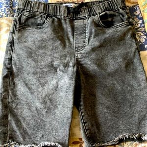 2 pair of Old navy denim jean shorts for $15